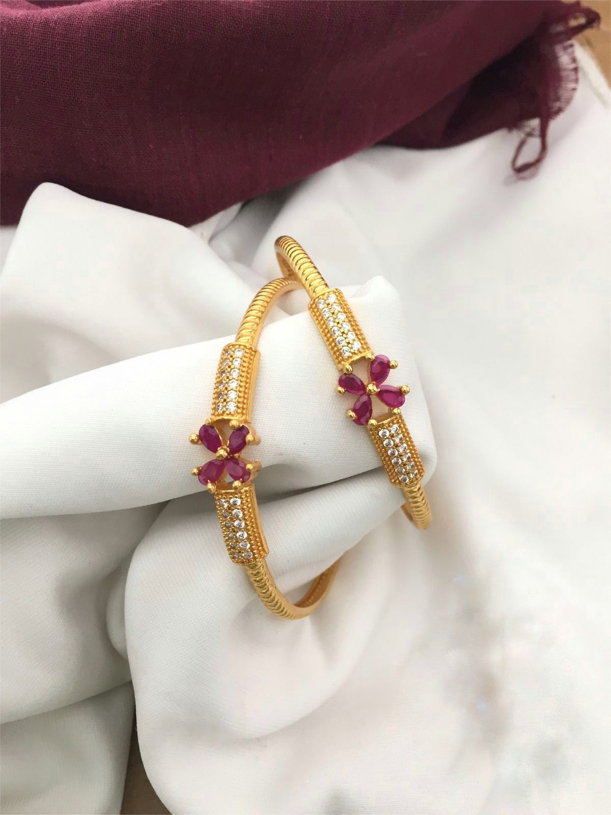 Beautiful Designer Bangles With AD Look Pack Of 2 Piece (1 Pair)