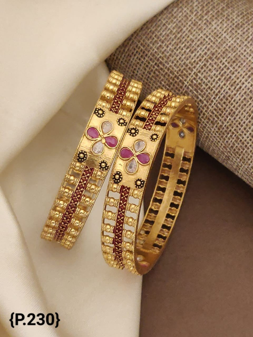 Stylish Trendy Daily Wear Bangles  For Women & Girls