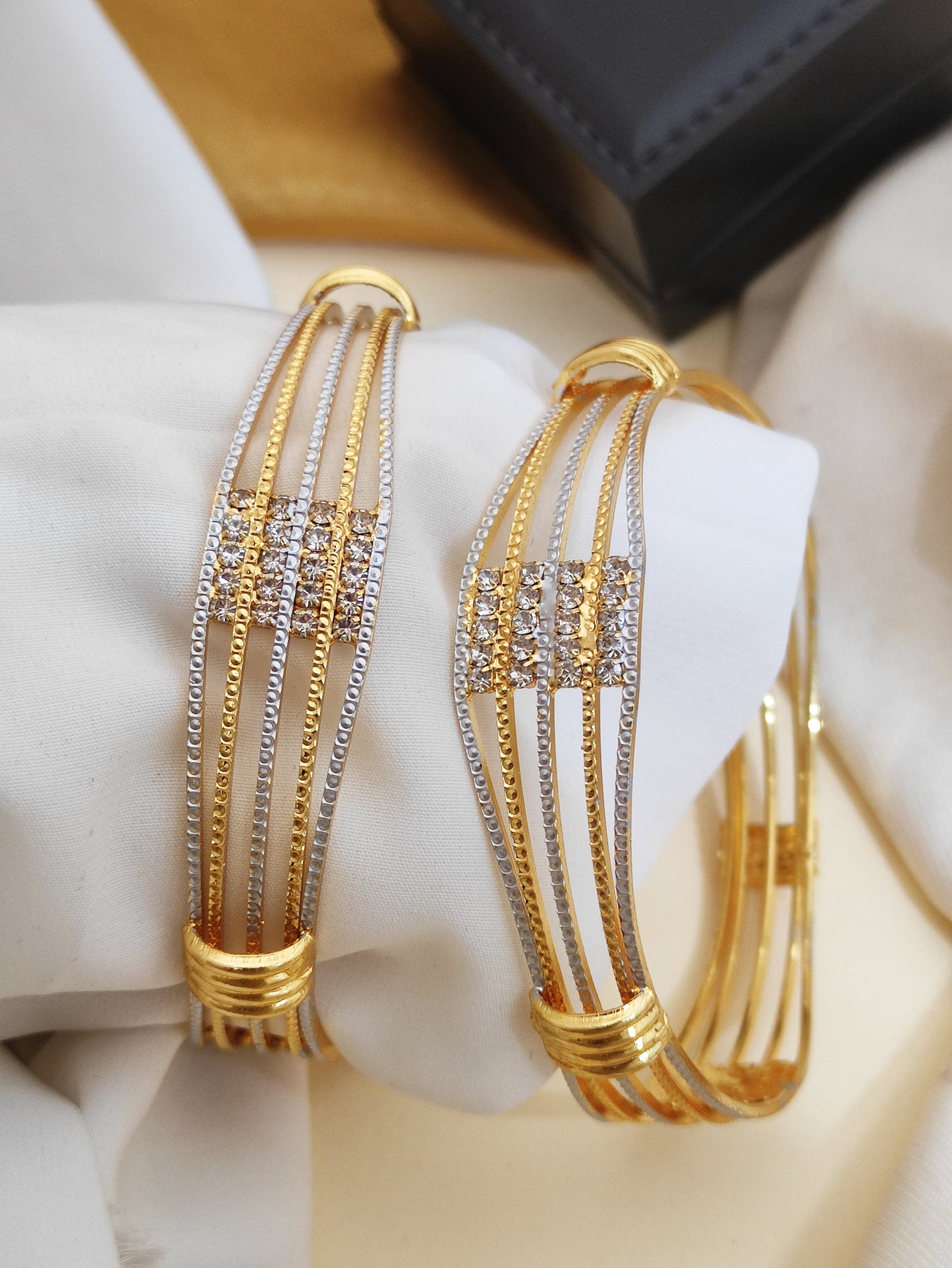 Beautiful Primium Quality Bangles With Silver & Gold Tone Pack Of 2 Pis (1 Pair )