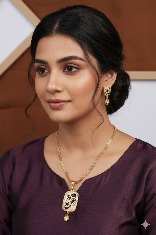 Stylish Daily Wear Forming Micro Gold Plating Pendant Set With Chain