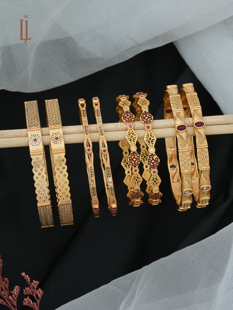 Combo of 4 Lightweight Bangles for Girls | Rajwadi AD Diamond & Meena Flower Design Bangles