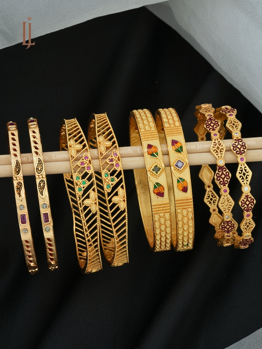 Combo of 4 Bangles Set for Wedding | Leaf Pattern, Floral & Slim Body Designer Bangles