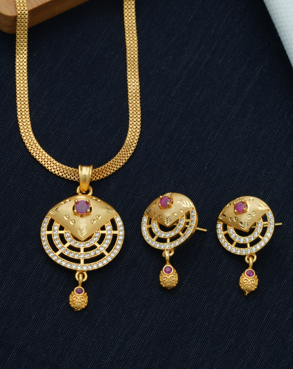 Stylish Pendant Set Artificial for Women | Dazzling Pendant and Earrings Set