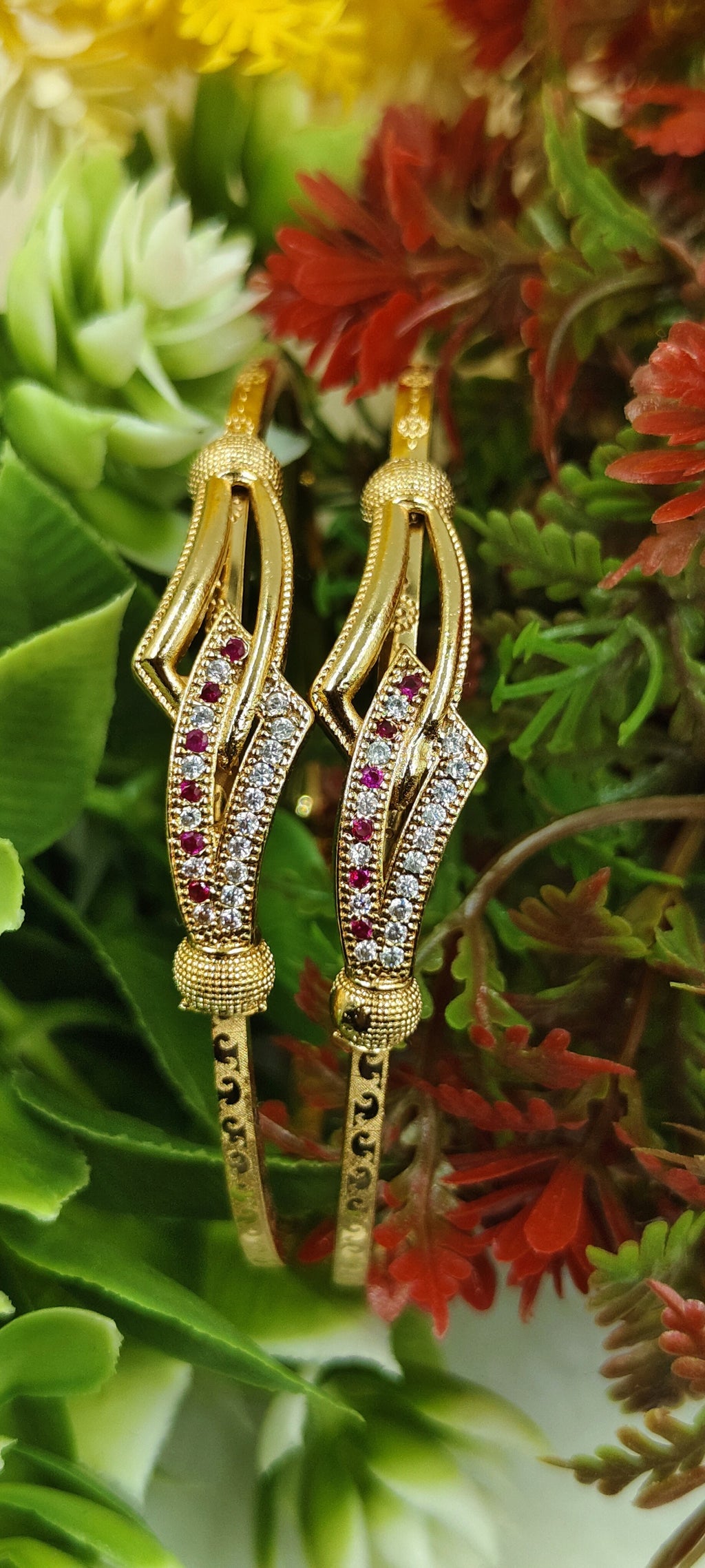 Stylish Adjustable Bracelet For Women & Girls Pack Of 2 Piece (1 Pair)