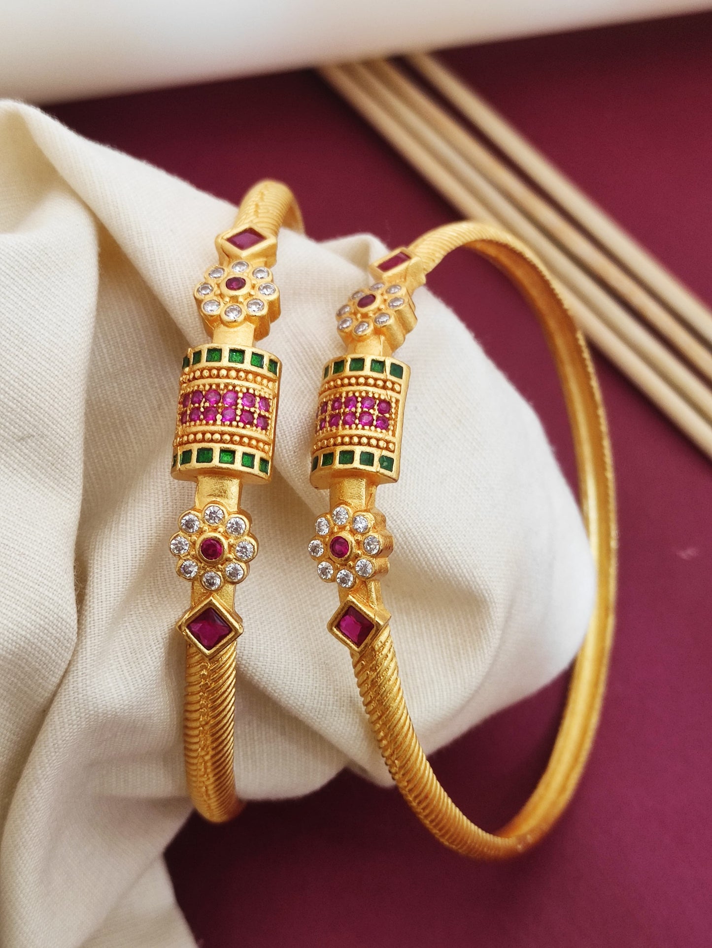 Beautiful Designer Bangles With Ruby Stone Pack Of 2 Pis ( 1 Pair )