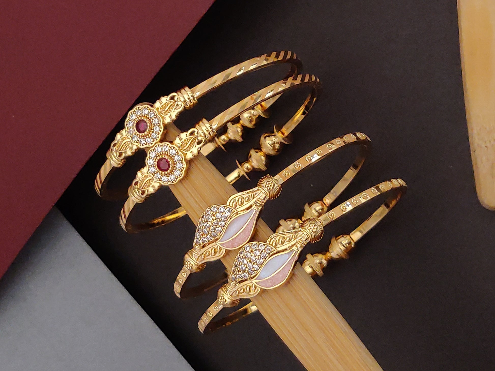 Beautiful Designer Daily Wear Bracelets For women & Girls ( pack of 4 pis 2 pair)